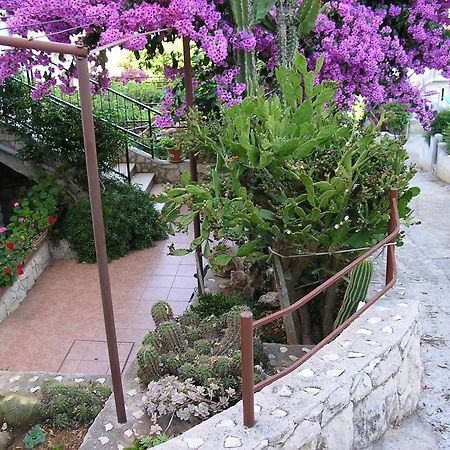 Apartments Katica Trogir Bagian luar foto