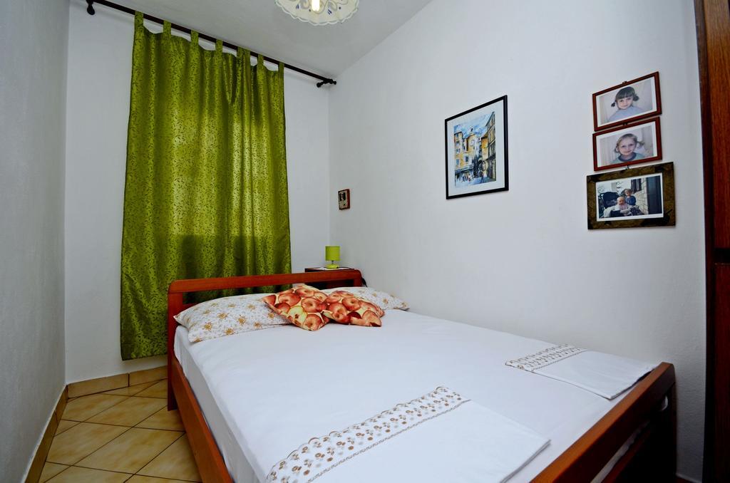 Apartments Katica Trogir Bagian luar foto