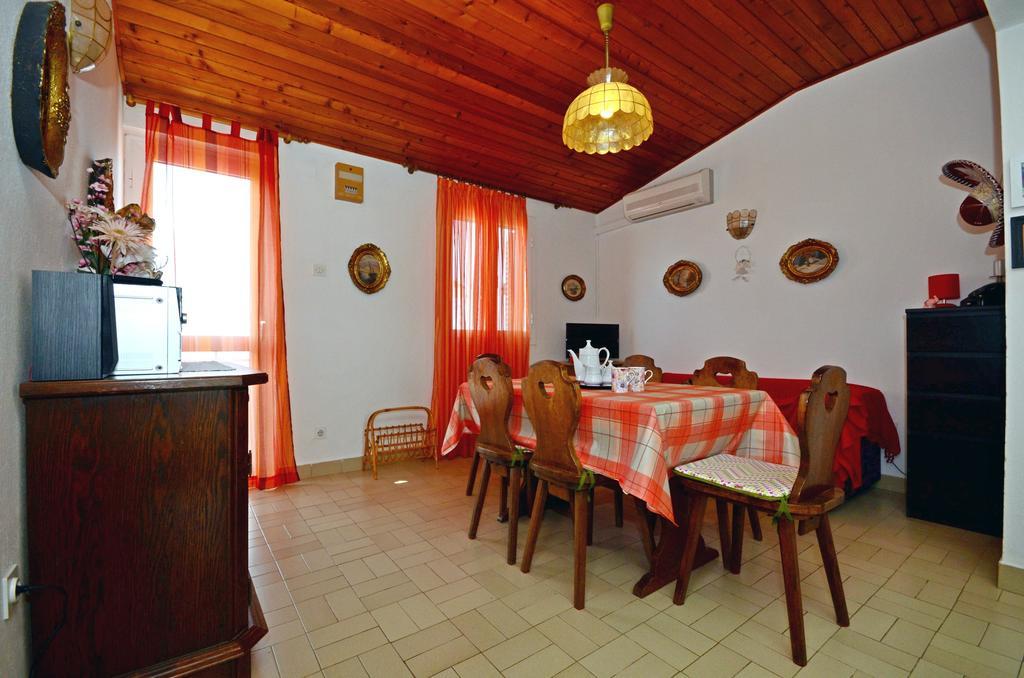 Apartments Katica Trogir Bagian luar foto