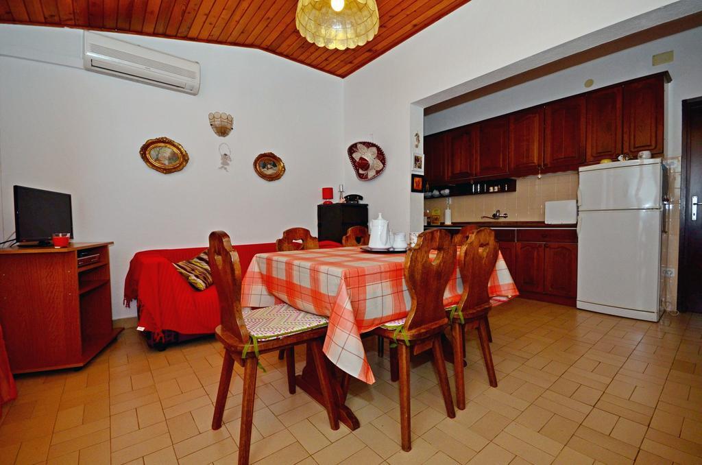Apartments Katica Trogir Bagian luar foto